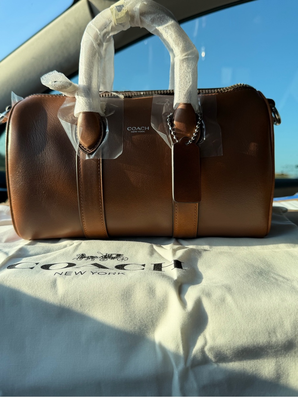 Coach Brown Loved Leather Compass 25 BTWT - Picture 5 of 8